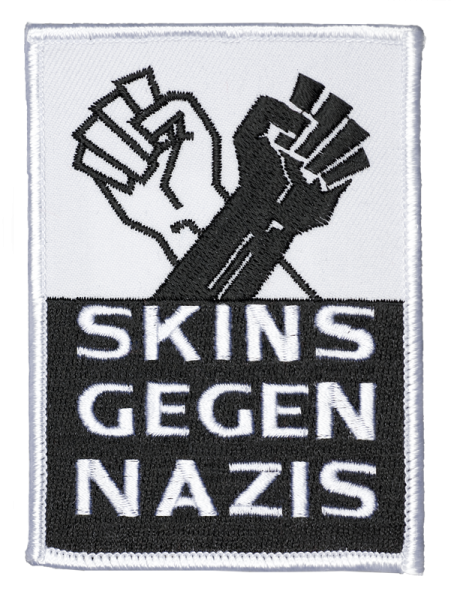 gestickter Aufnäher mit Kettelrand und Bügelfolie Skins gegen Nazis